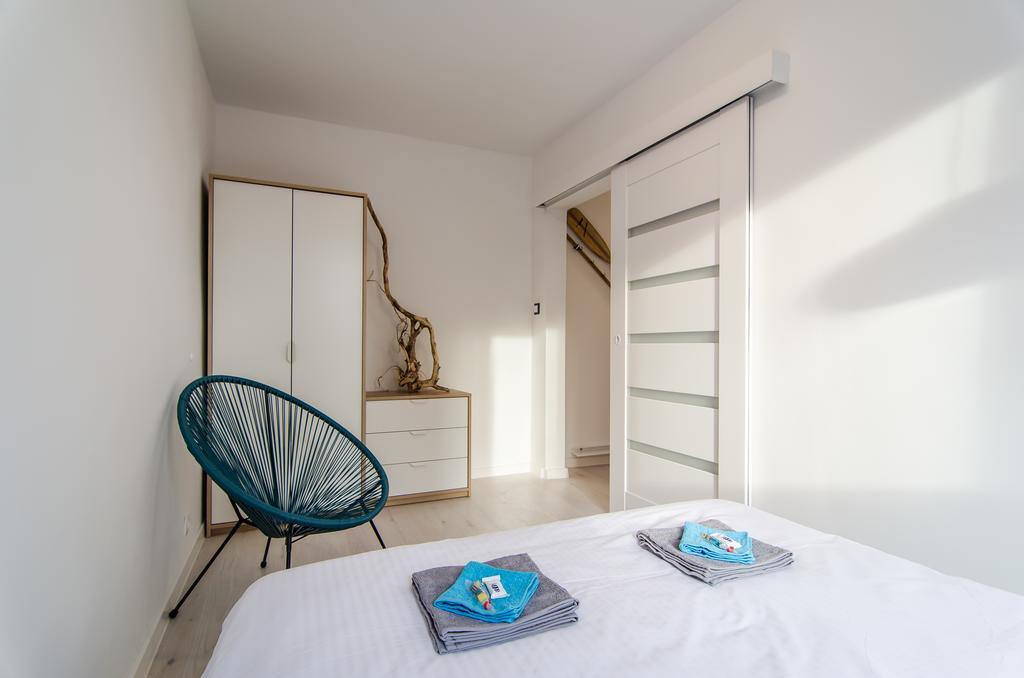 Apartament Szaro Na Bialym Владиславово Екстер'єр фото